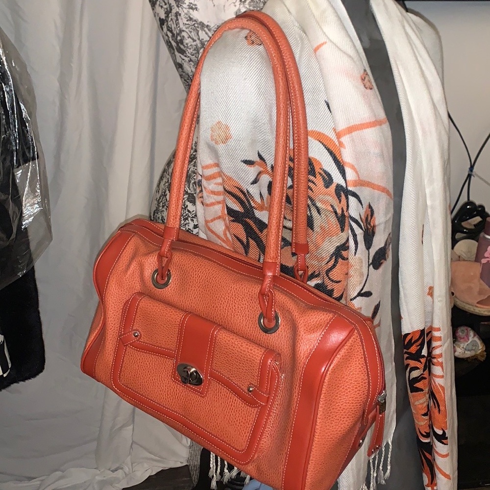 Purse cute with a lot of space